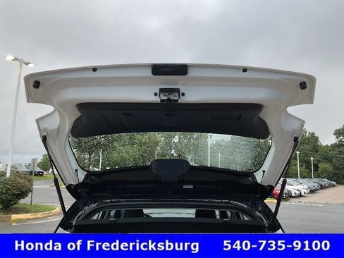 Used 2025 Hyundai Venue Limited FWD image 16