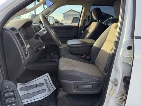 Used 2012 RAM 3500 ST w/ Chrome Appearance Group image 17