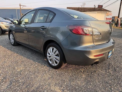 Used 2013 MAZDA MAZDA3 i Sport FWD image 5