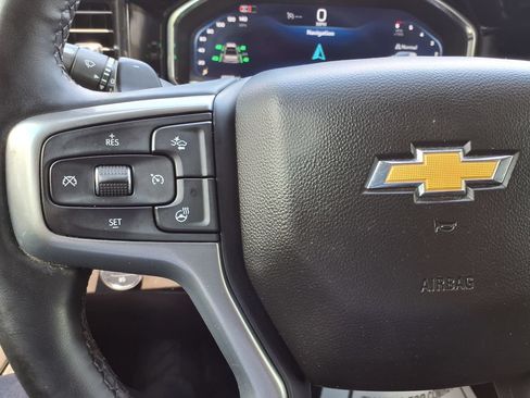 Used 2025 Chevrolet Silverado 1500 LTZ AWD/4WD image 23