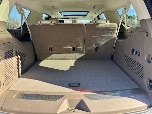 Used 2023 GMC Yukon XL Denali w/ Denali Reserve Package image 17