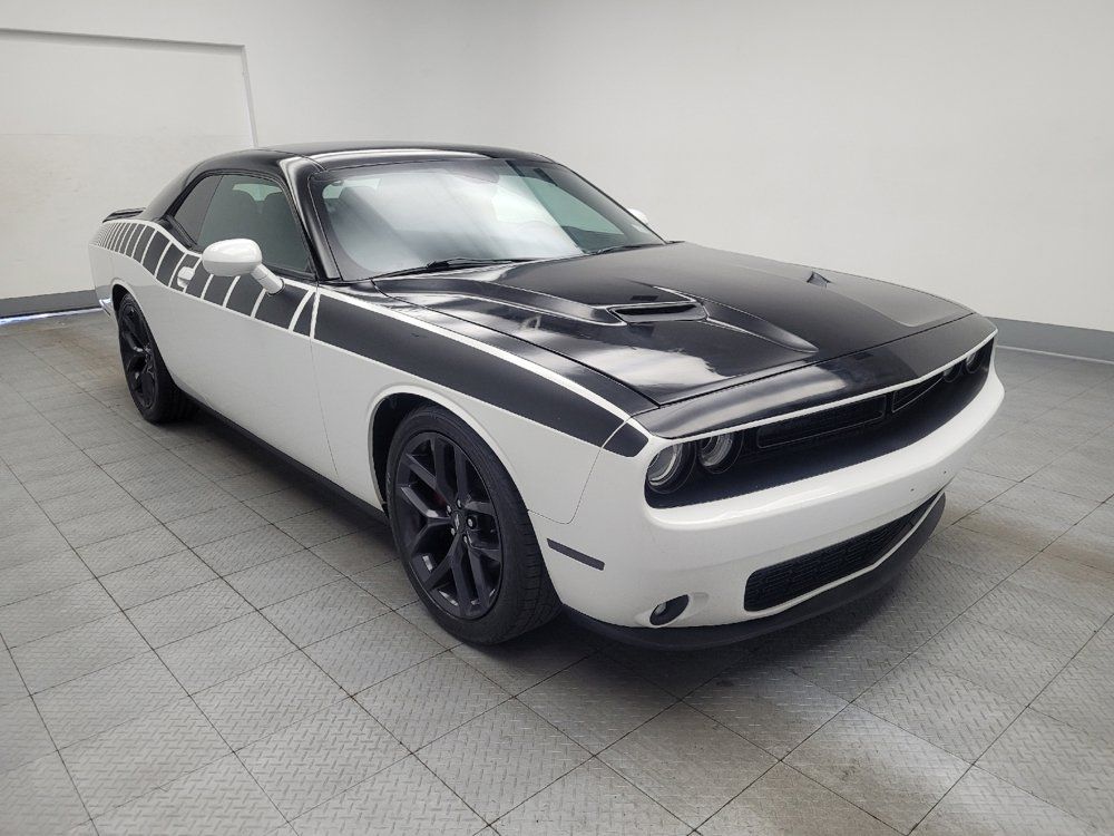Used 2019 Dodge Challenger SXT w/ Blacktop Package RWD image 13