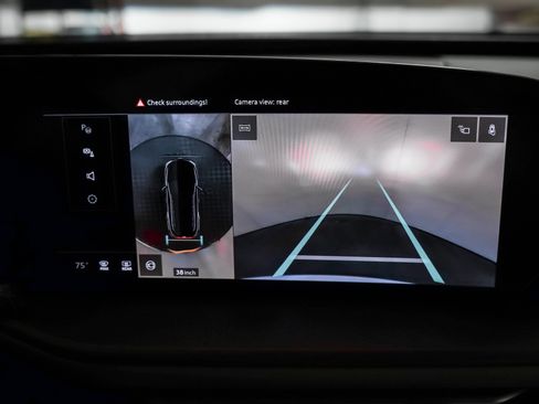 Certified 2025 Audi Q5 Premium w/ Convenience Package image 22