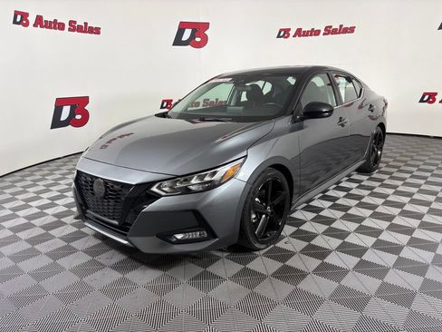 Used 2023 Nissan Sentra SR w/ Midnight Edition Package FWD image 2