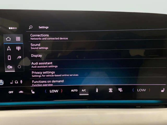Used 2025 Audi A6 e-tron Premium Plus w/ Premium Plus RWD image 45