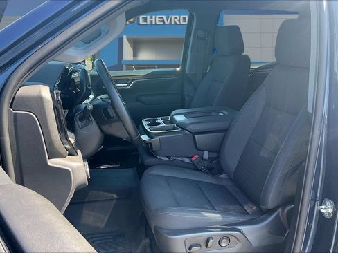 Used 2023 Chevrolet Silverado 1500 LT Trail Boss AWD/4WD image 22