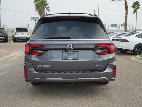 Used 2025 Honda Odyssey Touring image 6