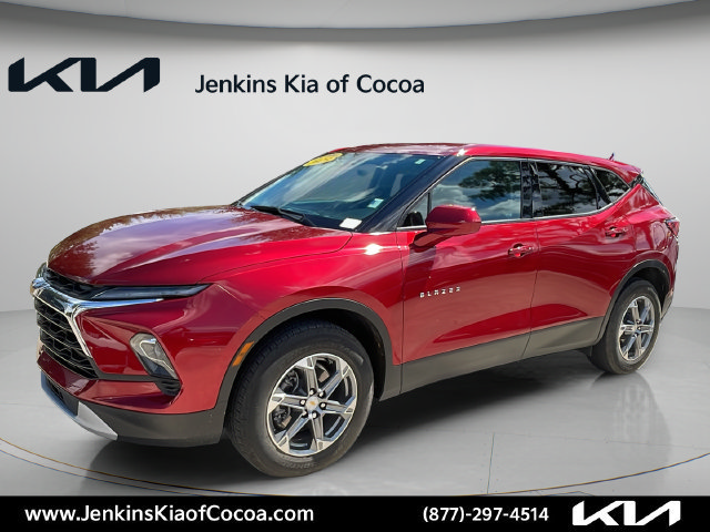 Used 2023 Chevrolet Blazer LT FWD image 9