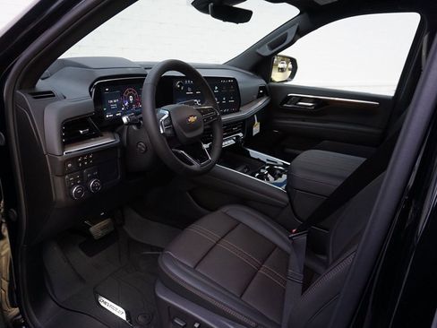 New 2026 Chevrolet Suburban High Country image 9