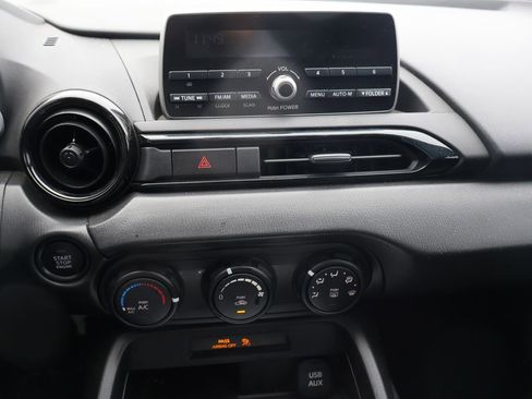 Used 2016 MAZDA MX-5 Miata Sport image 10