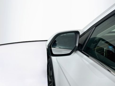 Used 2025 Volkswagen Atlas SE FWD image 16