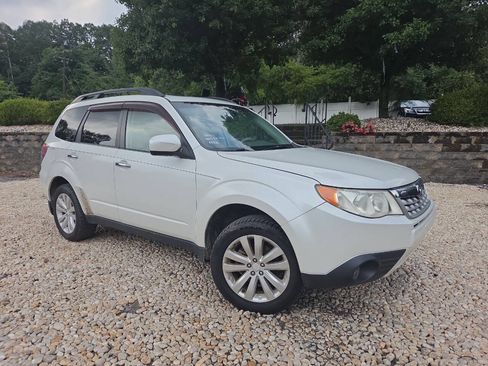 Used 2011 Subaru Forester 2.5X Premium AWD/4WD image 25