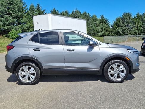 Used 2024 Buick Encore GX Preferred AWD/4WD image 6