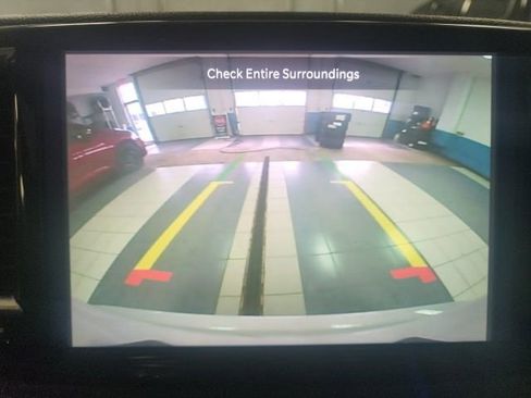 Used 2021 Chrysler Pacifica Limited w/ S Appearance Package image 19