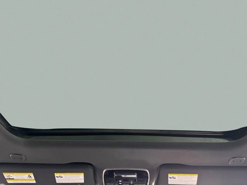 New 2026 Land Rover Range Rover Long Wheelbase SE image 12