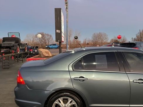 Used 2012 Ford Fusion SE image 7