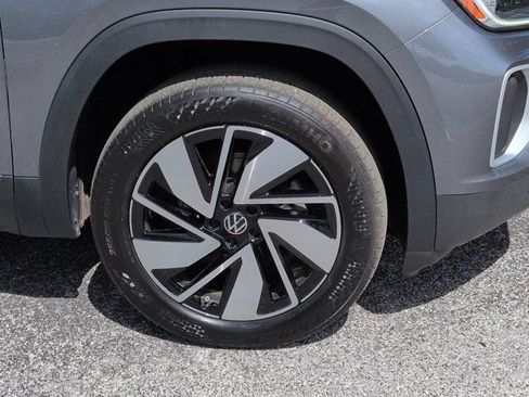 Used 2025 Volkswagen Atlas SE FWD image 10