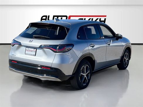 Used 2023 Honda HR-V EX-L image 7