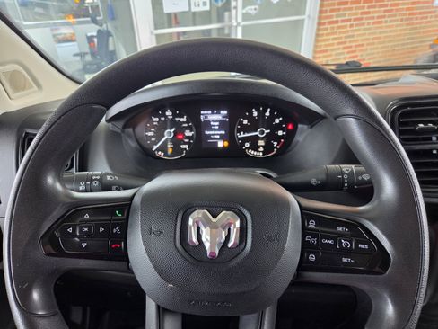 Used 2024 RAM ProMaster 2500 w/ Convenience Group FWD image 10