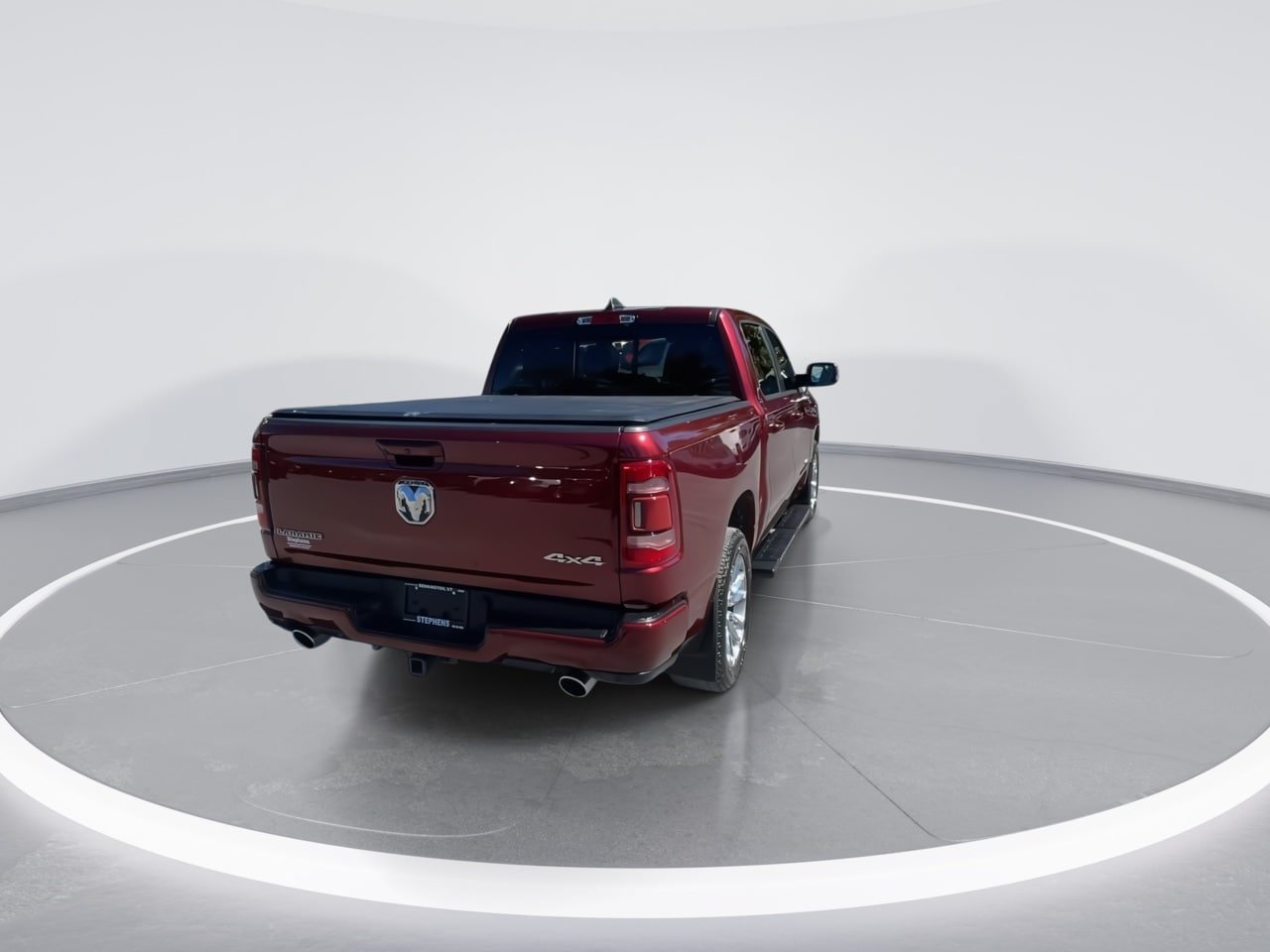 Used 2024 RAM 1500 Laramie AWD/4WD image 17