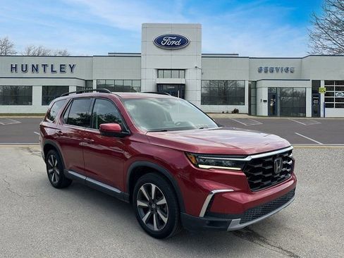 Used 2023 Honda Pilot Elite image 4