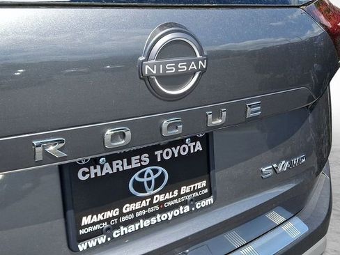 Used 2023 Nissan Rogue SV AWD/4WD image 4