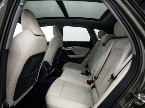 New 2025 Audi Q5 Prestige image 18