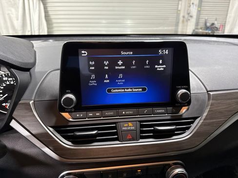 Used 2025 Nissan Altima 2.5 SV FWD image 27