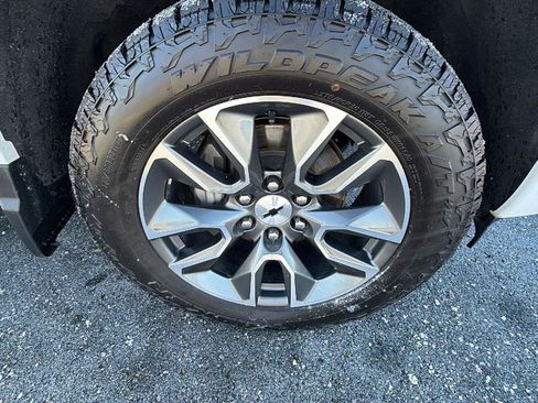 Used 2023 Chevrolet Silverado 1500 RST image 9