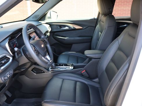 Certified 2023 Chevrolet TrailBlazer ACTIV w/ Convenience Package image 10