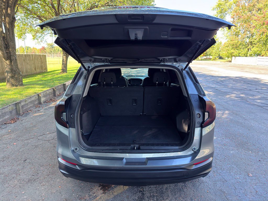 Used 2020 GMC Terrain SLE FWD image 15