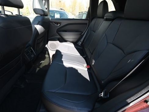 Used 2026 Subaru Forester Limited AWD/4WD image 9