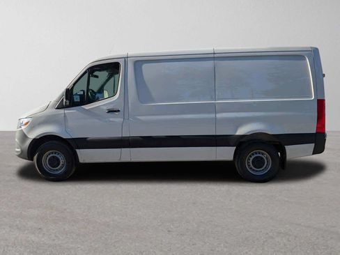 Used 2024 Mercedes-Benz Sprinter 3500 image 6