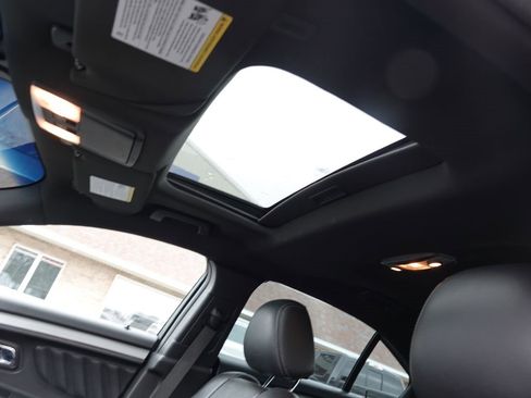 Used 2017 Ford Taurus SEL w/ Equipment Group 201A image 21