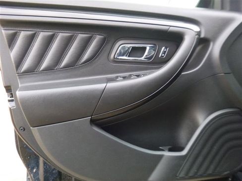 Used 2018 Ford Taurus SHO w/ Sho Performance Package image 17