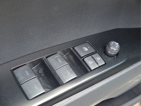 New 2026 Toyota Camry SE FWD image 18
