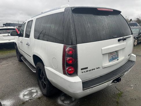 Used 2009 GMC Yukon XL Denali image 7