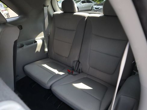 Used 2013 Kia Sorento LX FWD image 13