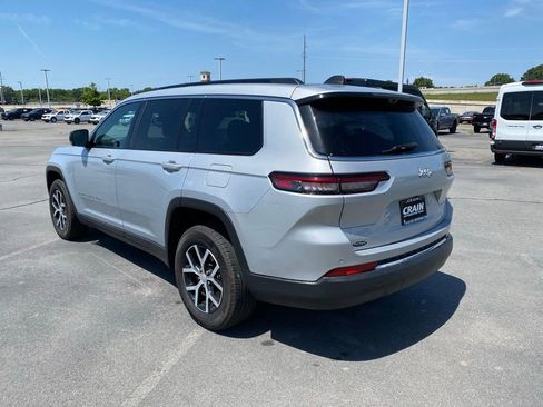 Used 2024 Jeep Grand Cherokee L Limited w/ Luxury Tech Group II AWD/4WD image 5