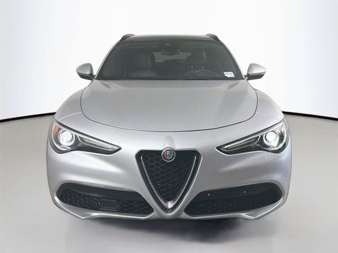 Used 2019 Alfa Romeo Stelvio Ti Sport w/ Quick Order Package 22S Sport AWD/4WD image 2