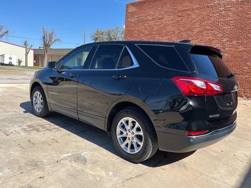 Used 2018 Chevrolet Equinox LT FWD image 4