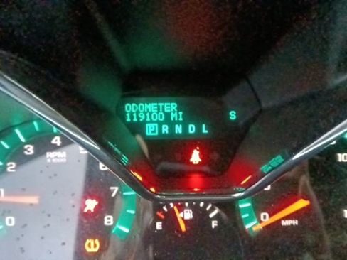 Used 2017 Chevrolet Traverse LS image 12