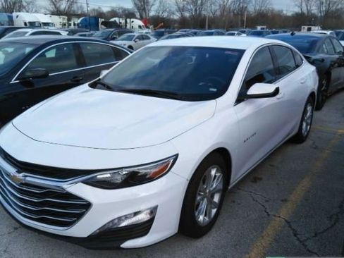 Used 2024 Chevrolet Malibu LT image 1