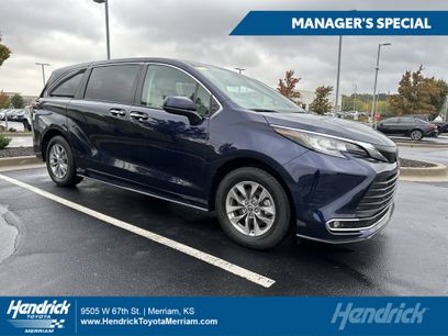 Certified 2022 Toyota Sienna XLE