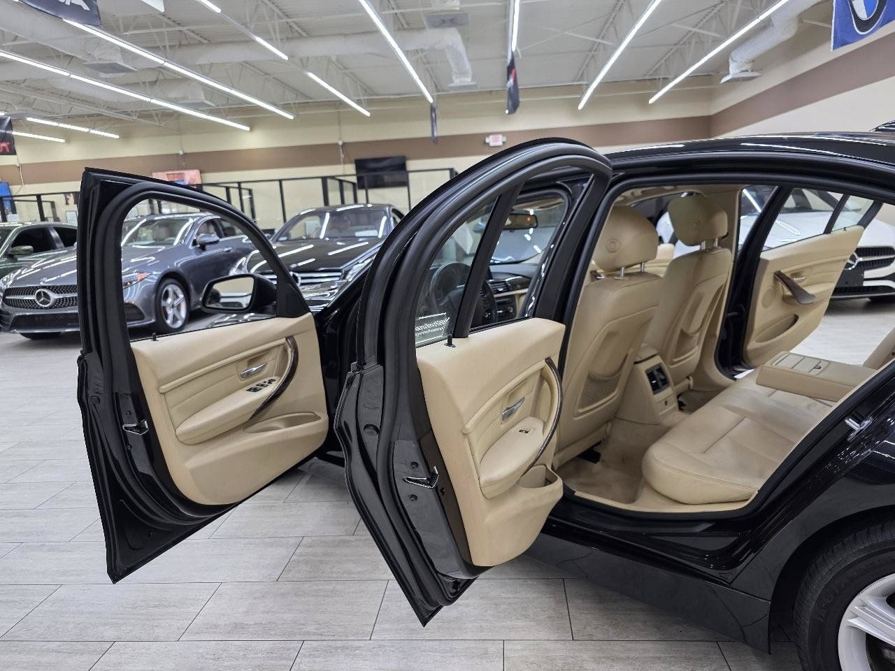 Used 2013 BMW 328i Sedan RWD image 15