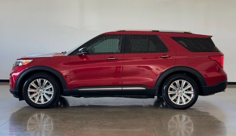 Used 2021 Ford Explorer Limited w/ Equipment Group 301A RWD image 4