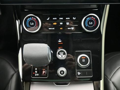 Used 2023 Land Rover Range Rover Sport SE AWD/4WD image 19