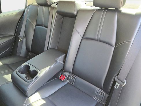 Used 2020 Toyota Corolla XLE w/ Carpet Mat Package (TMS) image 17
