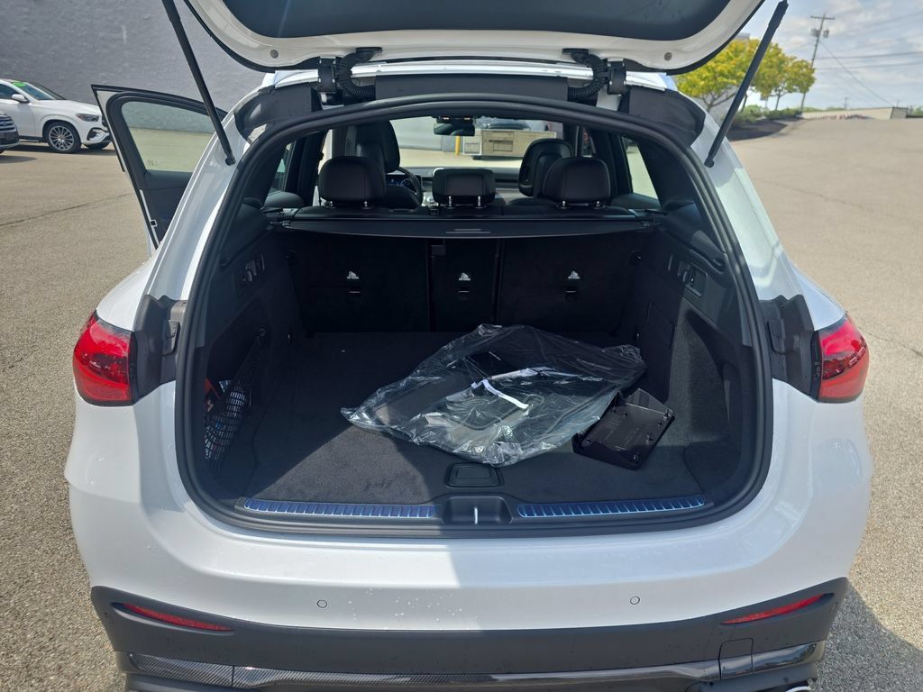New 2026 Mercedes-Benz GLC 43 AMG 4MATIC image 23