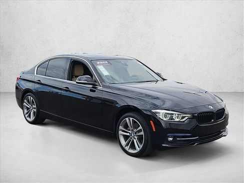 Used 2018 BMW 330i Sedan RWD image 3
